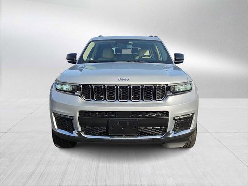 Used 2021 Jeep Grand Cherokee L Limited image 3