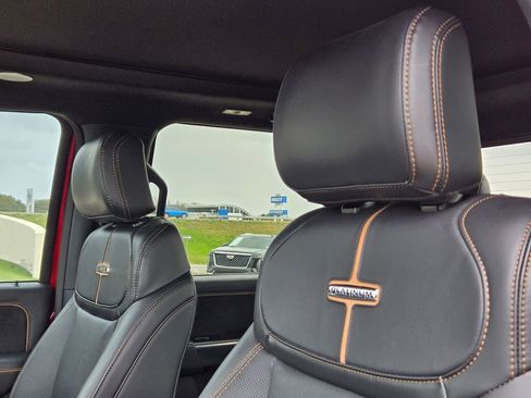 Used 2024 Ford F250 Platinum image 12