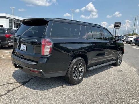 Used 2021 Chevrolet Suburban Z71 w/ Z71 Off-Road Package AWD/4WD image 26