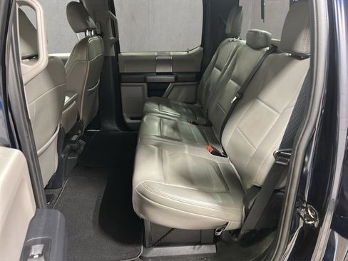 Used 2022 Ford F350 XLT w/ XLT Premium Package image 21