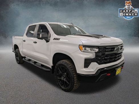 Used 2023 Chevrolet Silverado 1500 LT Trail Boss w/ LT Trail Boss Premium Package AWD/4WD image 3
