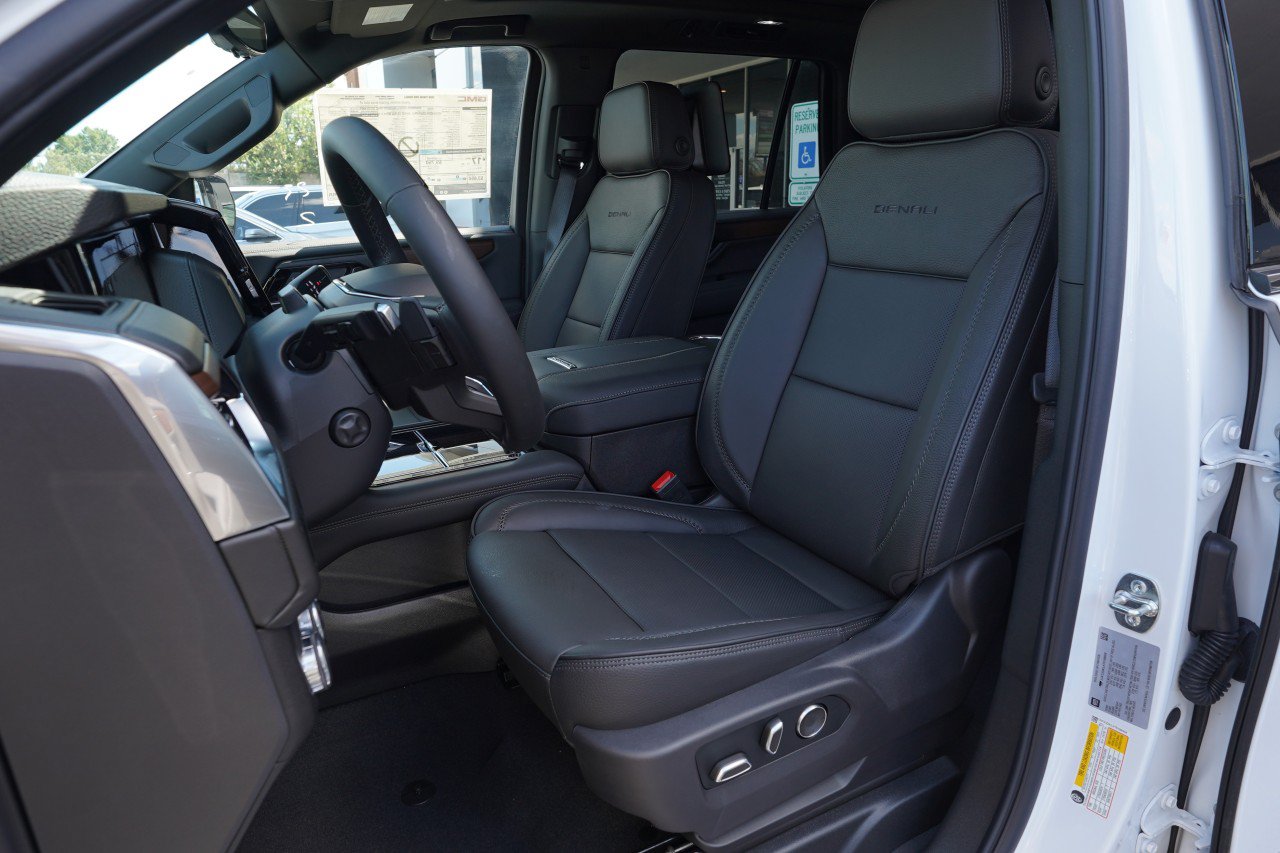 New 2026 GMC Yukon Denali w/ Advanced Technology Package RWD image 35
