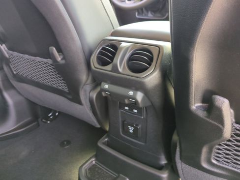 New 2026 Jeep Wrangler Unlimited Rubicon 392 image 32