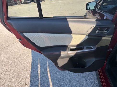 Used 2016 Subaru Crosstrek 2.0i Premium w/ Moonroof Package image 15