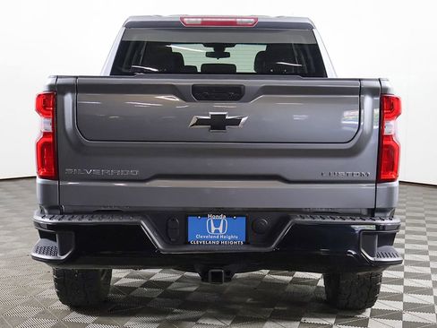 Used 2022 Chevrolet Silverado 1500 Custom Trail Boss w/ Safety Confidence Package AWD/4WD image 8