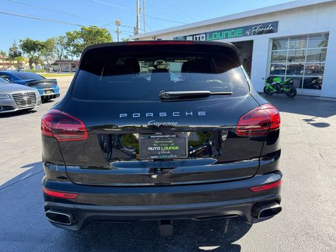 Used 2017 Porsche Cayenne image 5