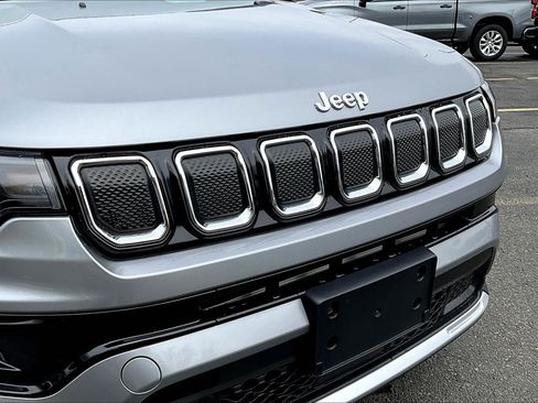 Used 2022 Jeep Compass Limited w/ Sun and Sound Group image 24