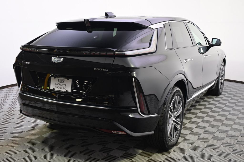 New 2026 Cadillac Lyriq Luxury w/ LPO, Floor Liner Package AWD/4WD image 6