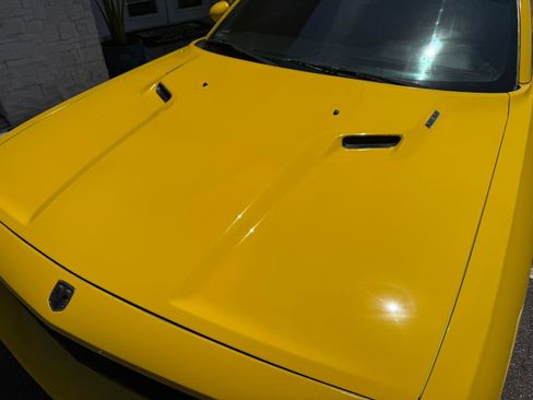 Used 2010 Dodge Challenger R/T image 13