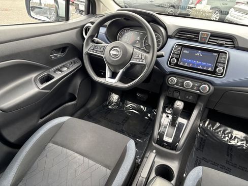 Used 2023 Nissan Versa SV image 21