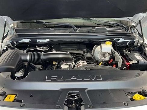 Used 2020 RAM 1500 Laramie w/ Sport Appearance Package image 12