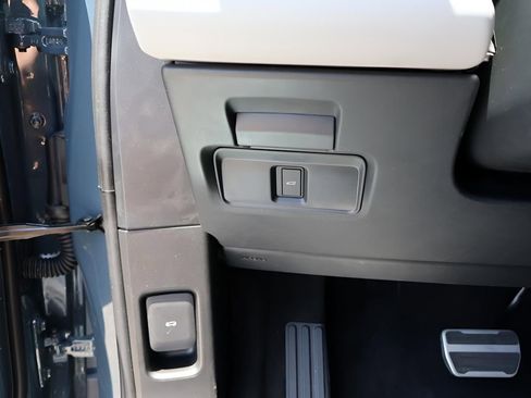 New 2026 Land Rover Range Rover Evoque Dynamic SE image 35