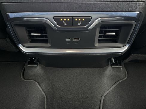 New 2026 GMC Sierra 1500 SLT w/ SLT Premium Package image 22