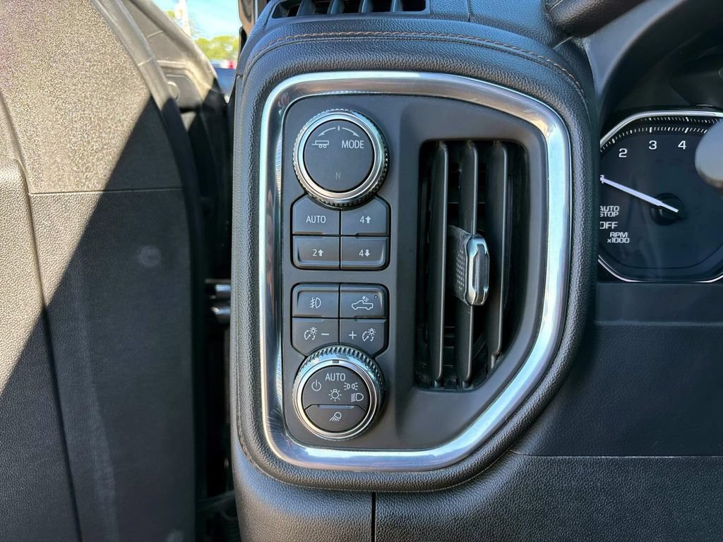Used 2021 GMC Sierra 1500 AT4 AWD/4WD image 16