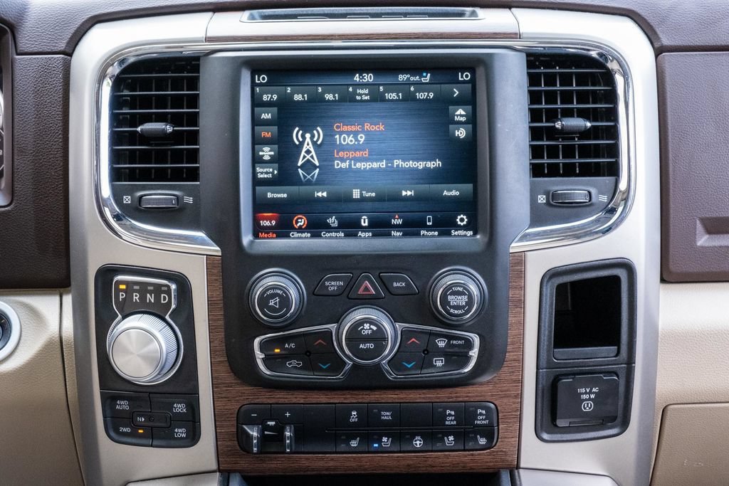 Used 2018 RAM 1500 Laramie w/ Convenience Group AWD/4WD image 17