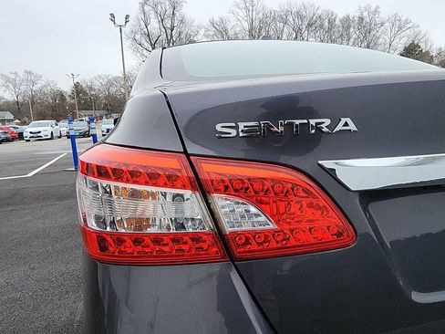 Used 2015 Nissan Sentra SV image 13