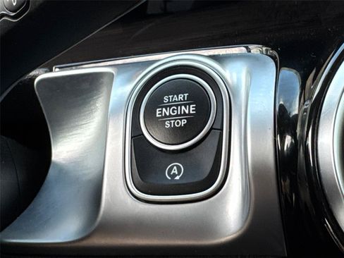 Used 2022 Mercedes-Benz GLB 250 4MATIC image 30