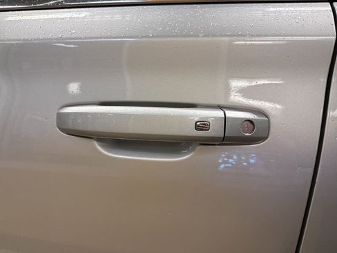 Used 2018 GMC Yukon SLT w/ Open Road Package image 10