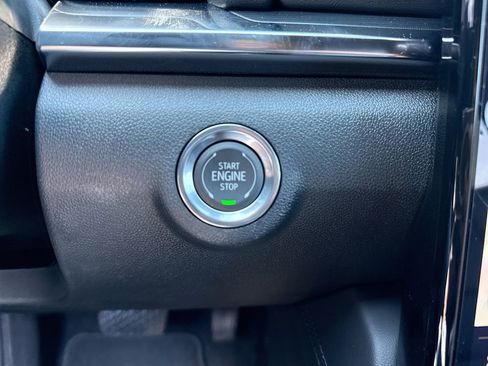 New 2026 GMC Terrain Elevation w/ Elevation Premium Package AWD/4WD image 17