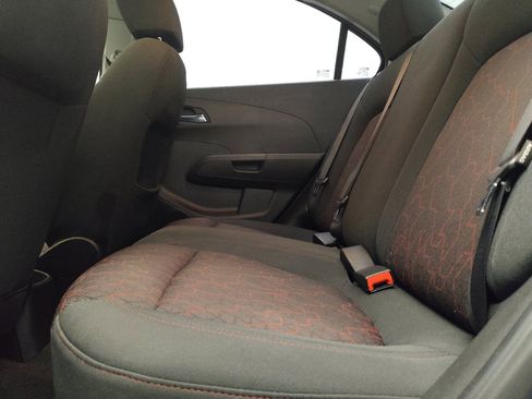 Used 2018 Chevrolet Sonic LT w/ Fun and Sun With RS Package FWD image 18