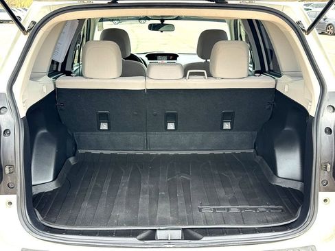 Used 2018 Subaru Forester 2.5i w/ Alloy Wheel Package image 10