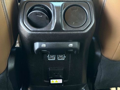 Used 2020 Jeep Wrangler Unlimited Sahara w/ LED Lighting Group AWD/4WD image 16