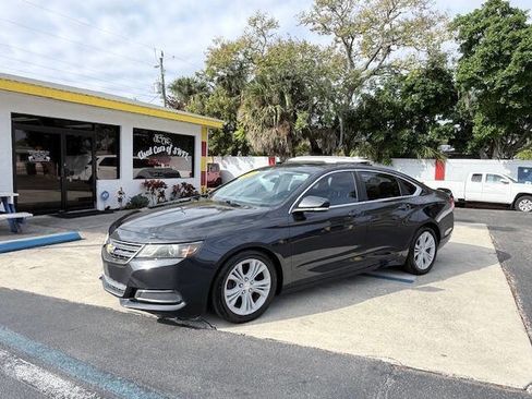 Used 2014 Chevrolet Impala LT w/ Convenience Package image 2