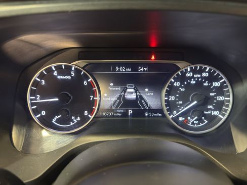 Used 2023 Nissan Rogue S image 16