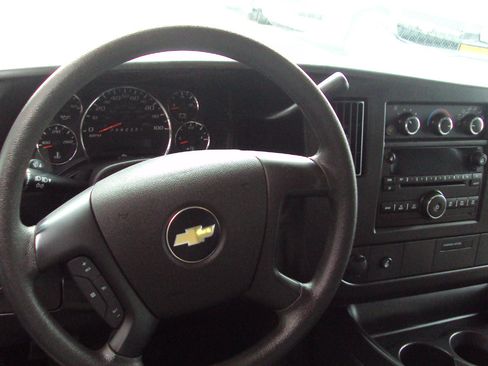 Used 2014 Chevrolet Express 1500 LT w/ LT Preferred Equipment Group image 18