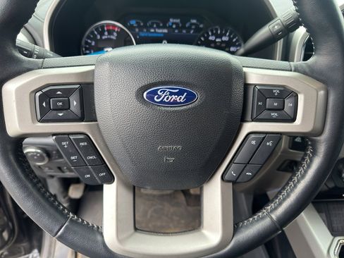 Used 2022 Ford F250 Lariat w/ Tremor Off-Road Package image 15