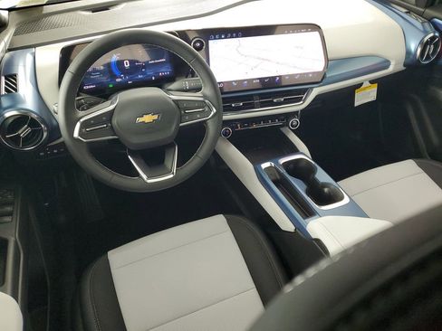 New 2026 Chevrolet Equinox EV LT image 15