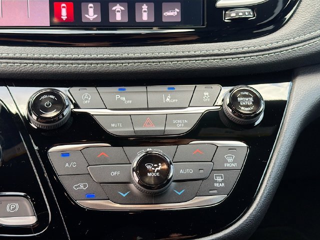 New 2027 Chrysler Pacifica Select FWD image 15