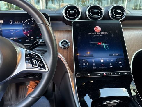 Used 2023 Mercedes-Benz GLC 300 GLC 300 image 4