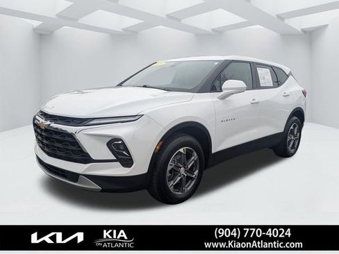 Used 2025 Chevrolet Blazer LT image 7