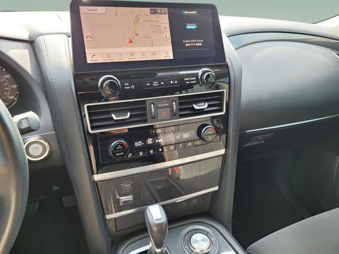 Used 2023 Nissan Armada S image 25