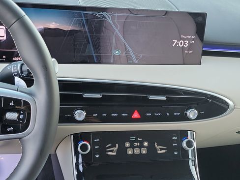 Certified 2026 Genesis GV70 2.5T image 14