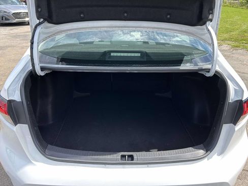 Used 2023 Toyota Corolla LE FWD image 14