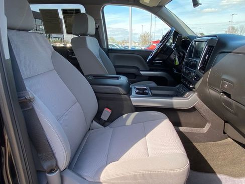 Used 2018 Chevrolet Silverado 1500 LT w/ All Star Edition image 26