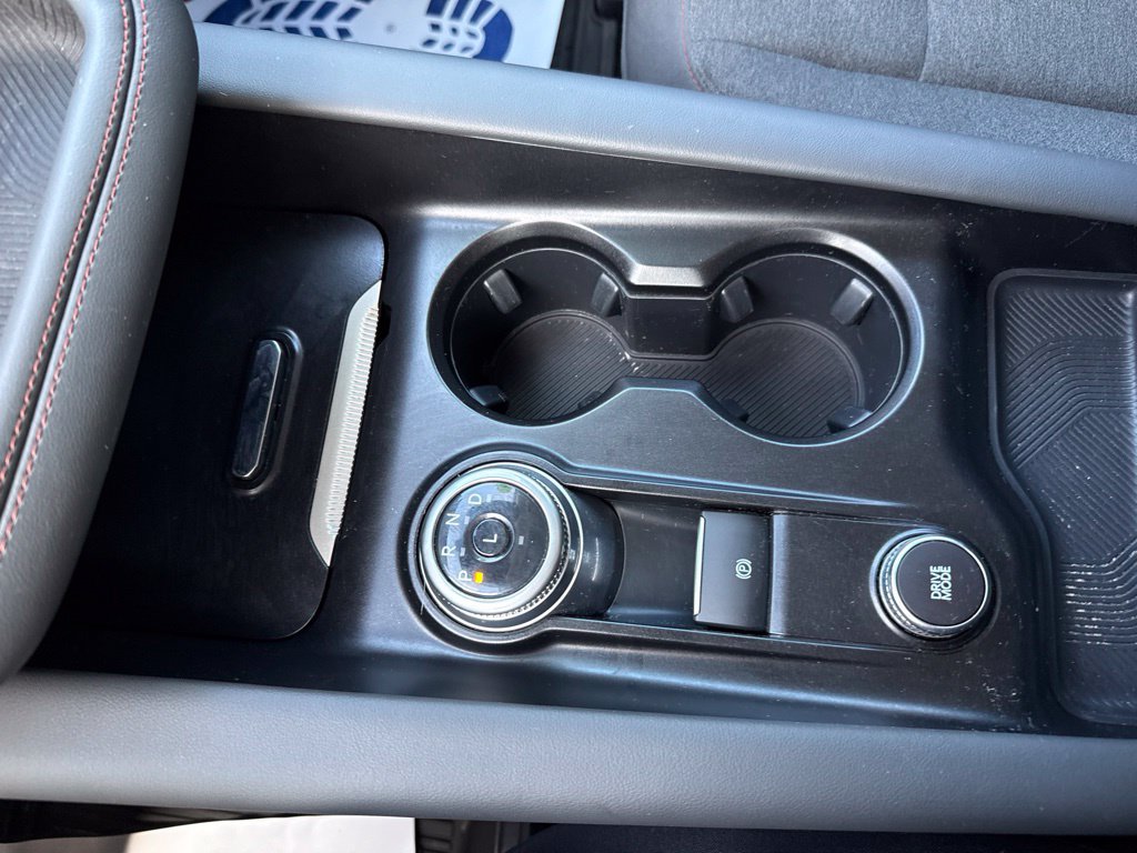 Used 2025 Ford Explorer Active AWD/4WD image 29