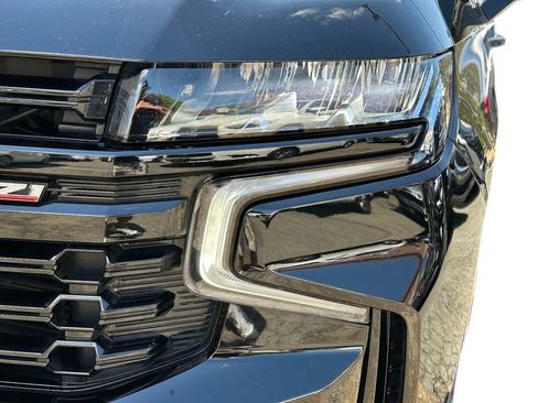 Used 2023 Chevrolet Tahoe Z71 w/ Z71 Off-Road Package AWD/4WD image 12