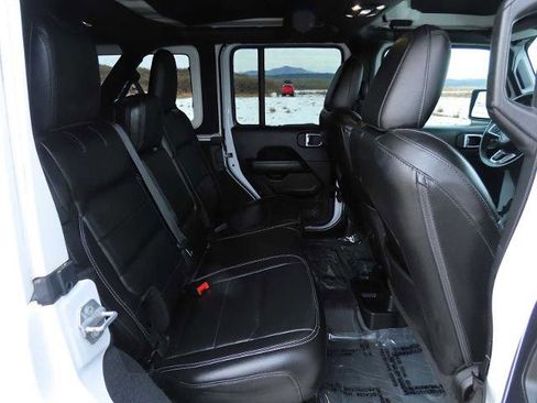 Used 2019 Jeep Wrangler Unlimited Sahara w/ Quick Order Package 24M Moab image 25