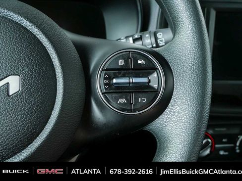 Used 2025 Kia Soul LX FWD image 11