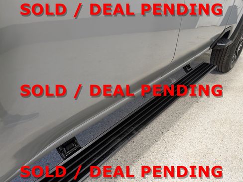 Used 2024 GMC Sierra 2500 AT4X AWD/4WD image 9