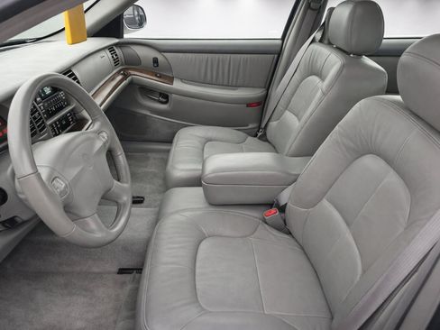 Used 2001 Buick Park Avenue w/ Prestige Pkg FWD image 3