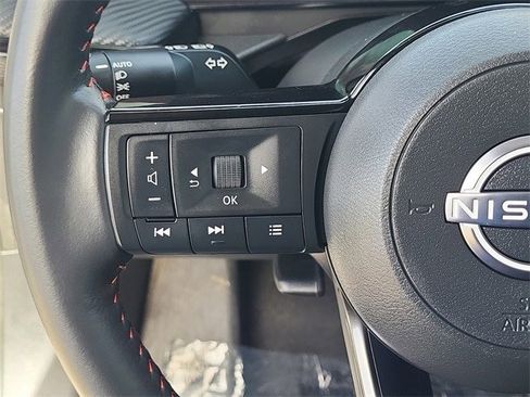 Certified 2025 Nissan Kicks SR image 20