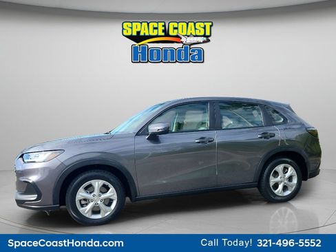 Used 2023 Honda HR-V LX image 9