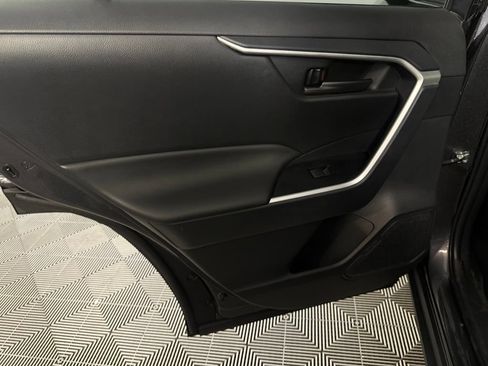 Used 2025 Toyota RAV4 LE AWD/4WD image 27