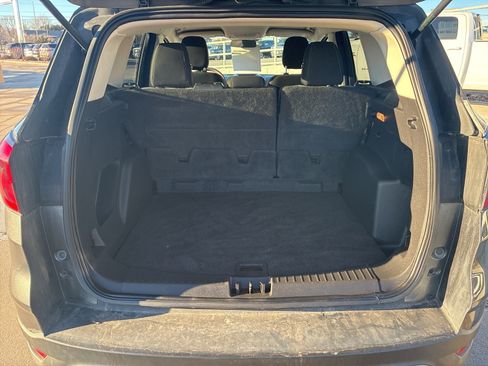 Used 2019 Ford Escape SE image 5