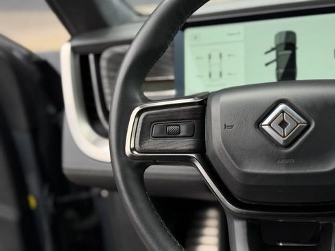 Used 2022 Rivian R1S Launch Edition Quad AWD/4WD image 3
