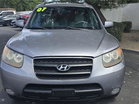 Used 2007 Hyundai Santa Fe SE FWD image 2